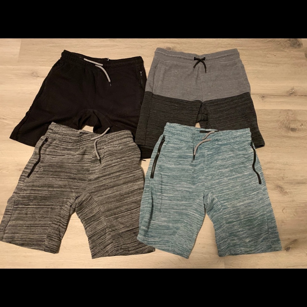 4 pairs of sweat shorts boys size 14